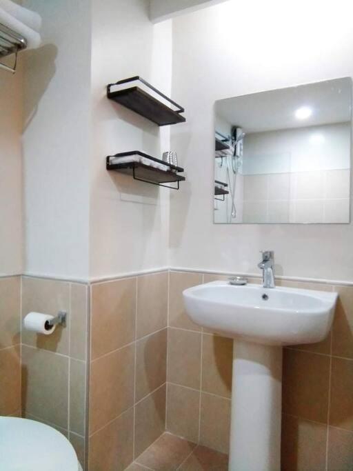 Persimmon Studios - Studio Unit- 16Th Floor - 1641 Cebu Luaran gambar